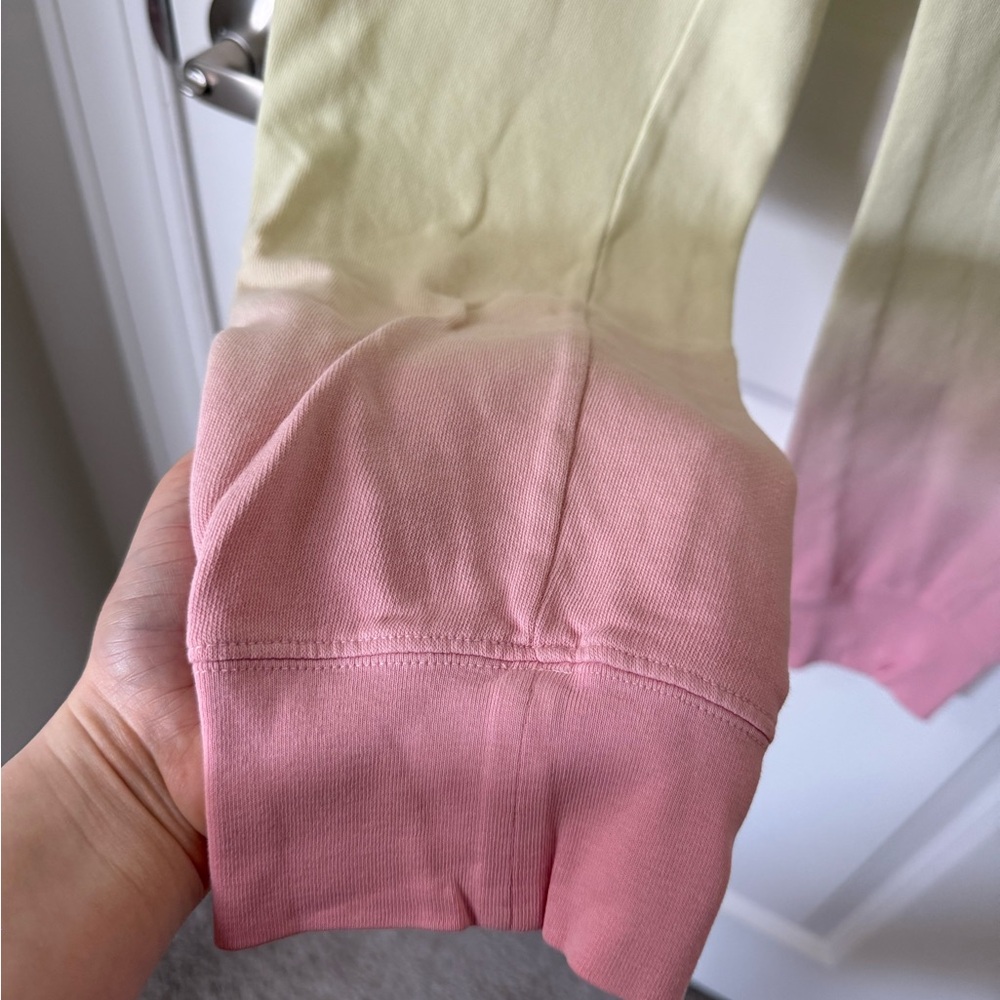Gap Women’s Ombre Jogger Pants - Picture 2 of 5